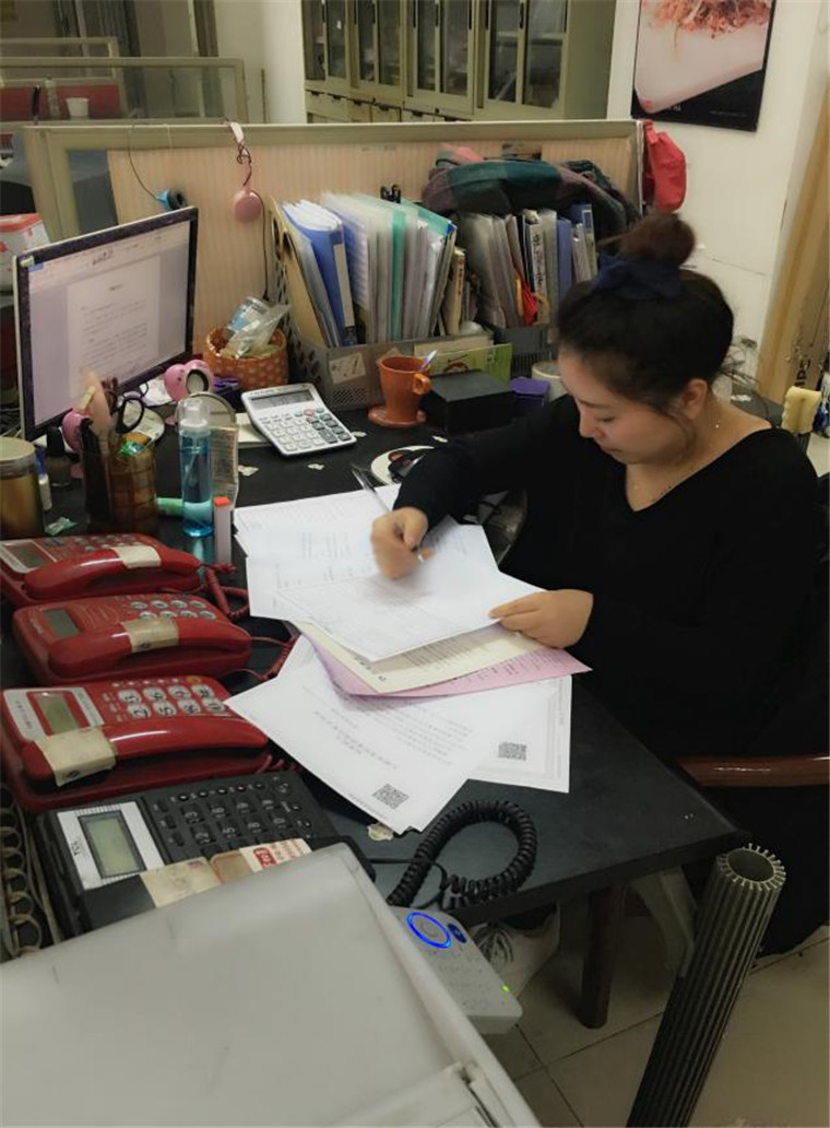 李婷婷工作照