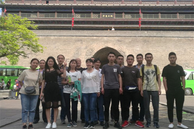 成配优秀员工旅游.jpg