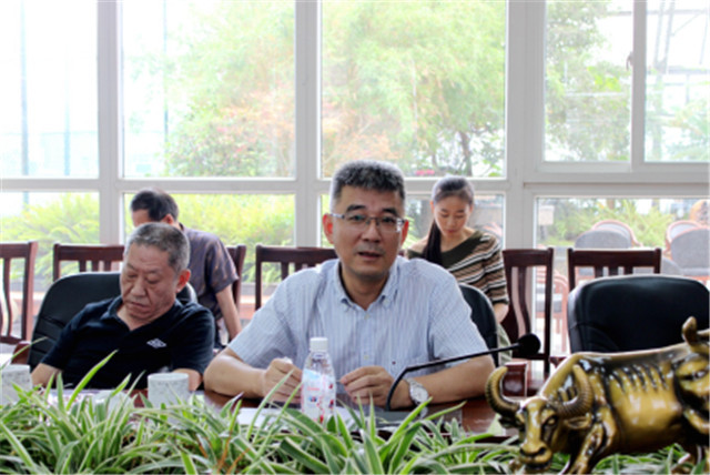 哈哈体育集团召开40周年庆典系列活动研讨会890.jpg