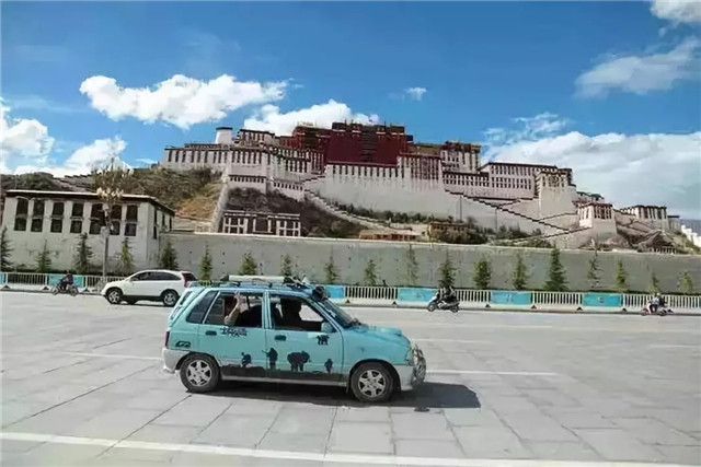 2刘玉庆一行在拉萨的照片.webp.jpg