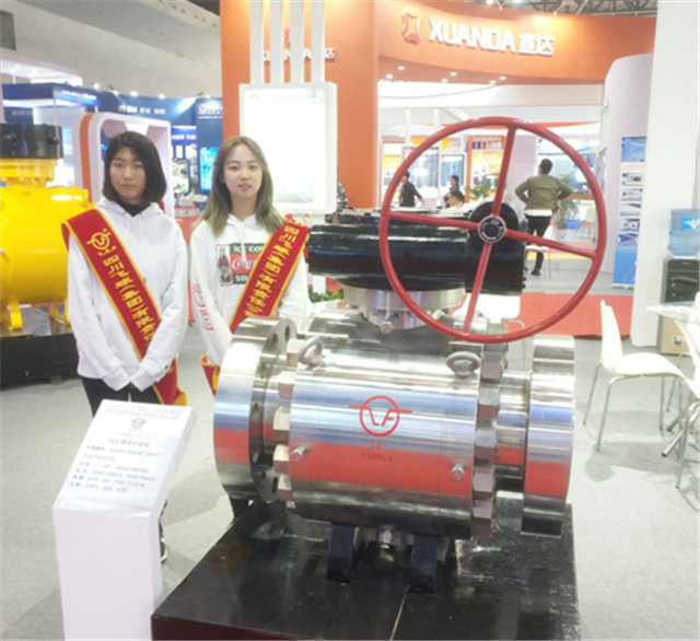 5不锈钢高压法兰球阀.jpg