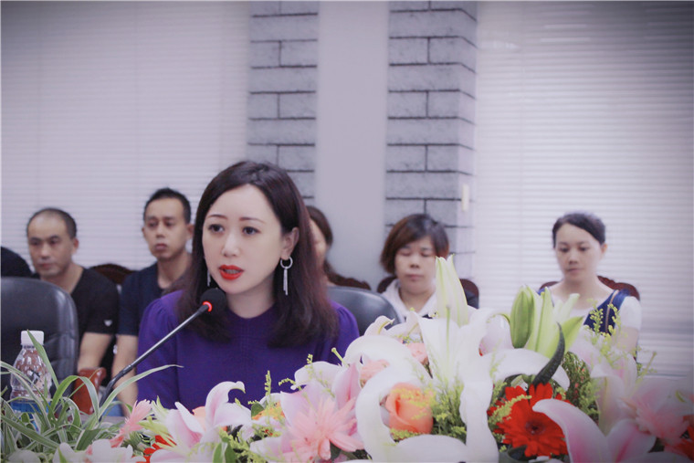 哈哈体育集团总裁夏苇倩致辞 (3).jpg