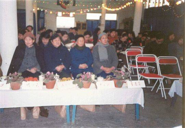 四家工厂的老厂长